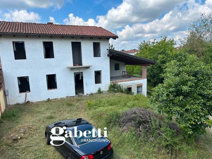 Casa con 6 locali in vendita in localita Poggio, Castello di Annone