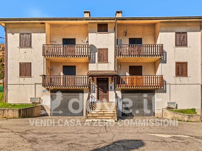 Appartamento bilocale in vendita in Via Cambrembo, Valleve