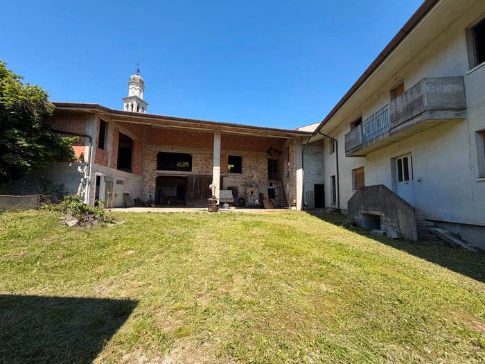 Casa con 6 locali in vendita in Via Santi Cosma e Damiano, Centro, Fagagna
