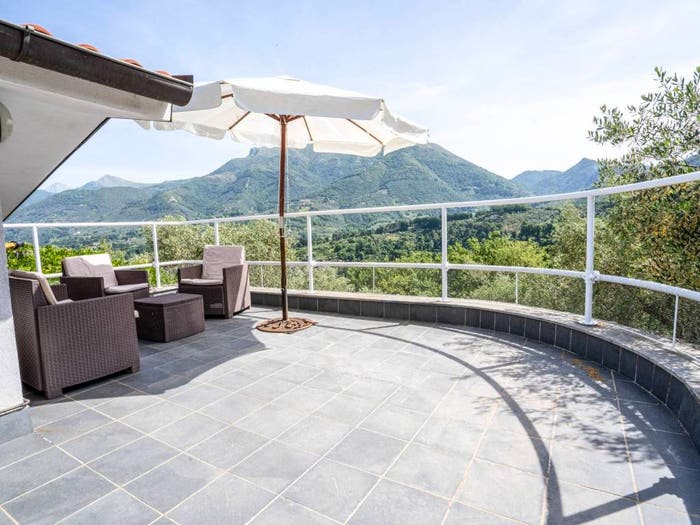 Casa con 6 locali in vendita in Via Fornace, Camaiore Paese, Camaiore