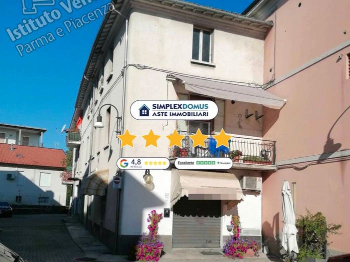 Appartamento trilocale in vendita in Via Roma, Centro, Medesano