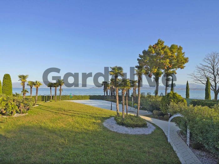 Casa con 5 locali in vendita in Via Miralago, Centro, Peschiera del Garda