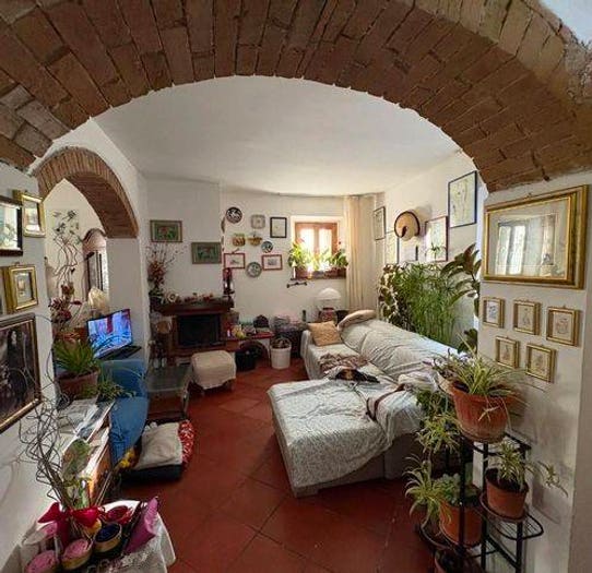 Appartamento con 6 locali in vendita in Castellina Scalo, Monteriggioni
