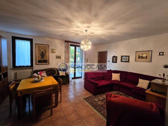 Appartamento quadrilocale in vendita in Via G di Vittorio, Centro, Borgarello