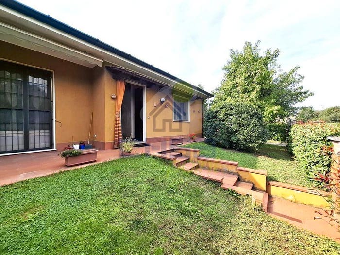 Casa quadrilocale in vendita in VIA ROVERE, Centro, Caorso