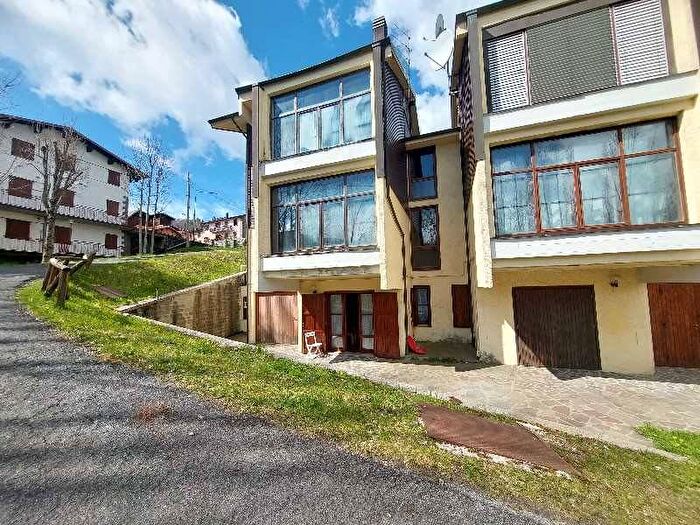 Appartamento bilocale in vendita in Via Brennero Località Abetone, Serretto, Abetone Cutigliano