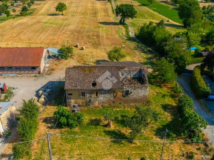Casa con 5 locali in vendita in Via Martelli, Centro, Vezzano sul Crostolo