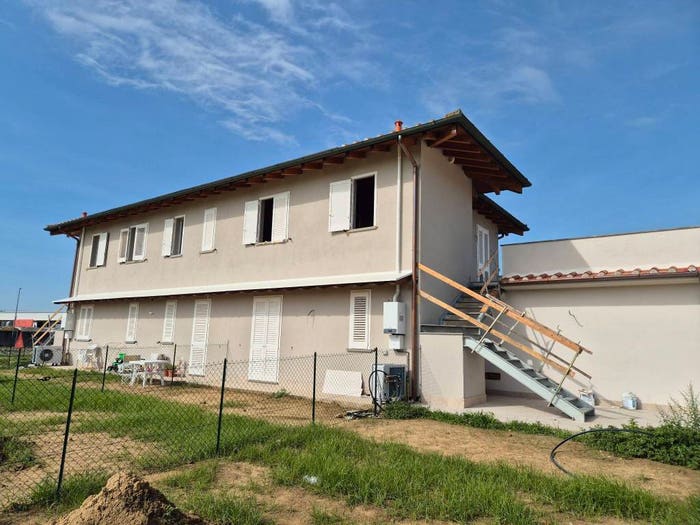 Casa quadrilocale in vendita in Via Fornace Braccini, La Rotta Pietroconti, Pontedera