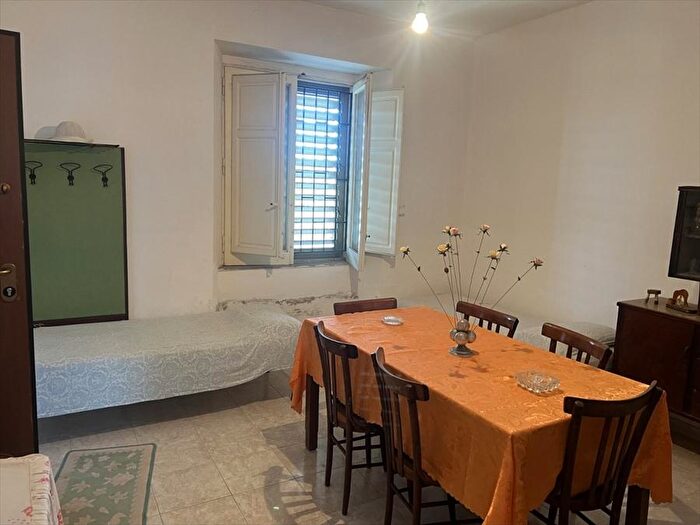 Appartamento trilocale in vendita in Via Arangea, Reggio Calabria