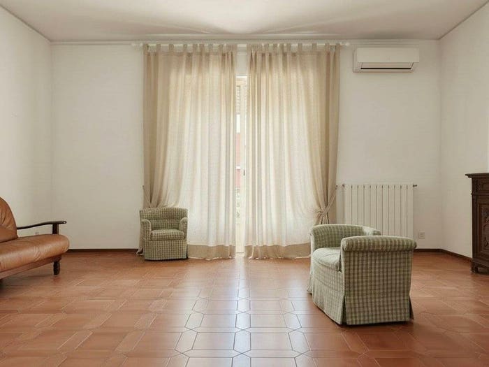Appartamento con 5 locali in vendita in Via Nicolao Dorati, Sant'Anna, Lucca