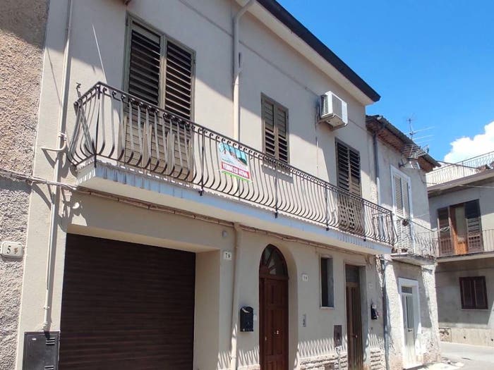 Casa con 5 locali in vendita in Via Generale Michelangelo Iafusco, Centro, Alife