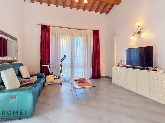 Casa con 6 locali in vendita in via della repubblica, Castelfranco di Sotto