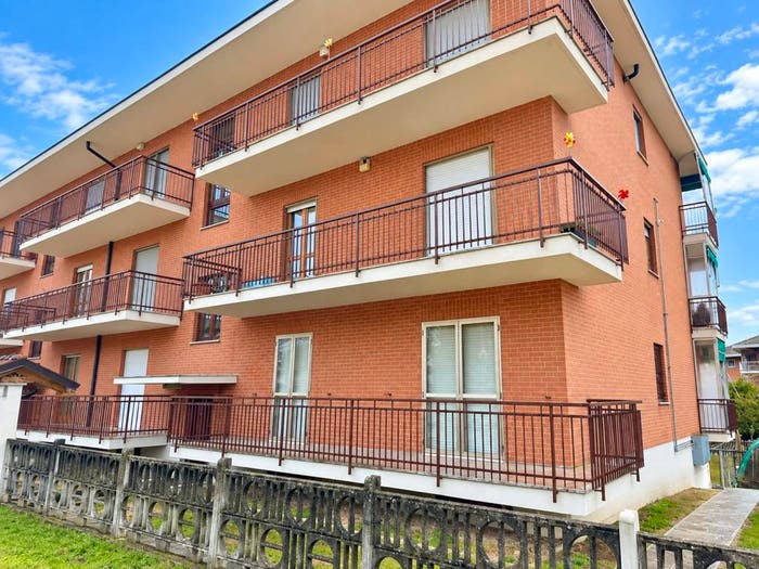 Appartamento quadrilocale in vendita in Strada Savona, Centro, Poirino