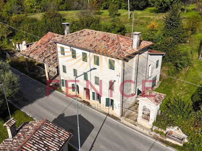 Casa quadrilocale in vendita in Via Cogorer, Asolo