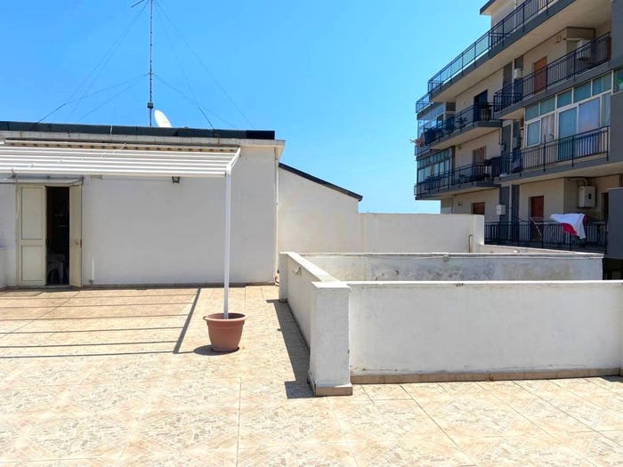 Casa con 6 locali in vendita in Via Monfalcone, San Cosmo Corso Italia Piazza Dante, Acireale