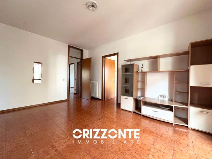 Appartamento quadrilocale in vendita in Via Fratelli Moretto, Centro, Romano d'Ezzelino
