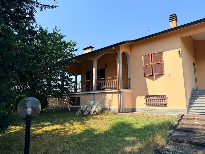 Casa con 6 locali in vendita in Strada San RoccoRoccabianca, Roccabianca