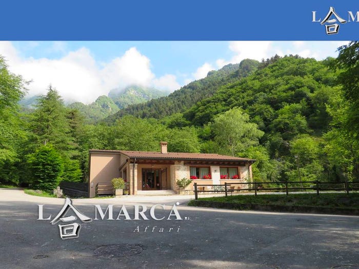 Casa con 6 locali in vendita in Via Francesco Aita, Crespano Del Grappa, Pieve del Grappa