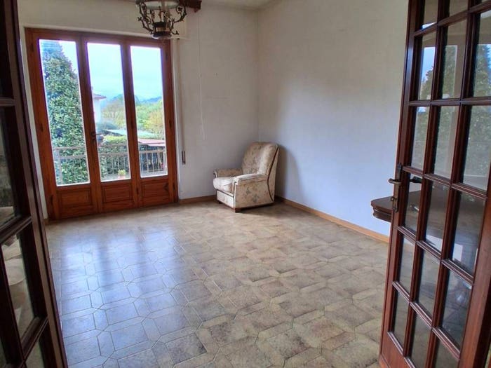 Appartamento con 5 locali in vendita in Via per Camaiore, Monte San Quirico Tre Cancelli, Lucca