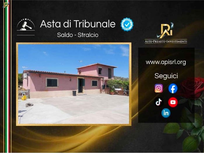 Appartamento con 6 locali in vendita in Contrada Sarzà, Militello in Val di Catania