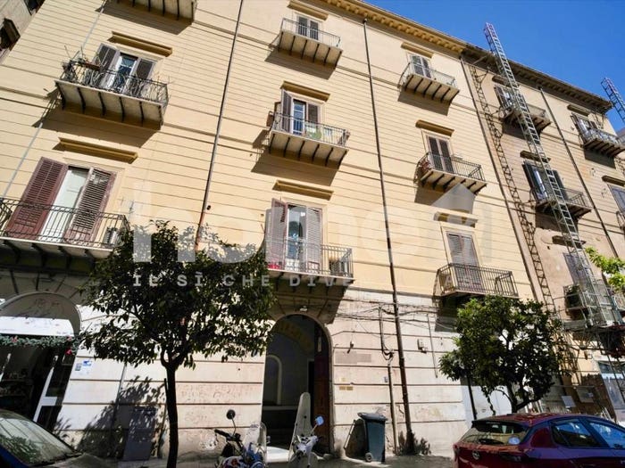 Appartamento trilocale in vendita in Via Principe di Belmonte Palermo PA Italia, Roma Cavour, Palermo