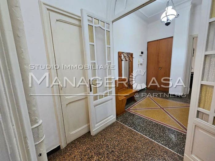 Appartamento trilocale in vendita in Via Antonio Cantore, Sampierdarena, Genova