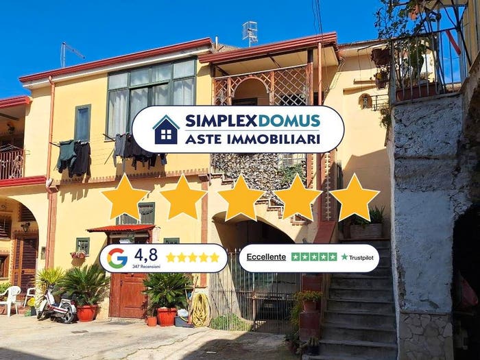 Appartamento quadrilocale in vendita in Via Montagna, Centurano, Caserta