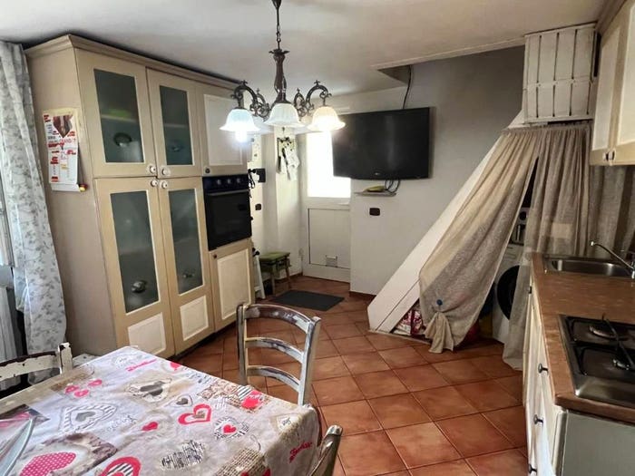 Casa con 5 locali in vendita in San Carlo Antona, Massa