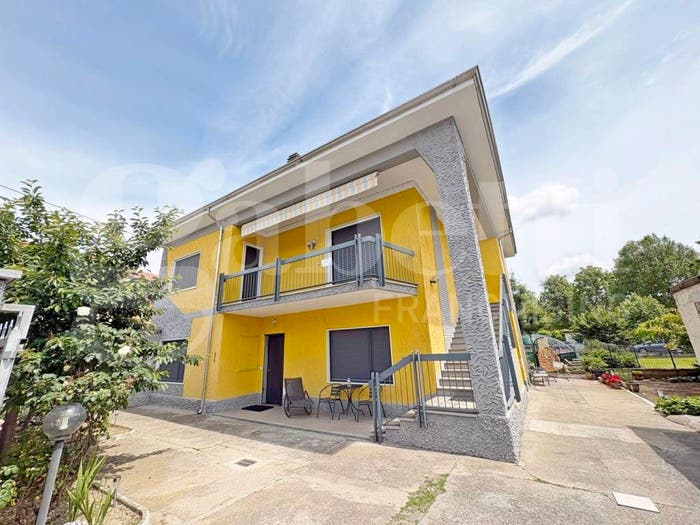 Appartamento con 5 locali in vendita in Via Petrarca, San Bernardo San Giovanni, Carmagnola