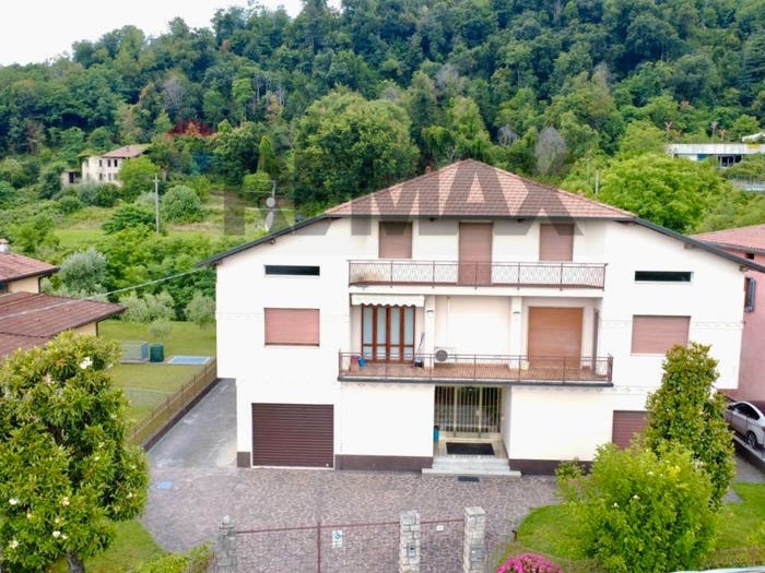 Casa con 6 locali in vendita in via provinciale valle Calepio, Centro, Castelli Calepio