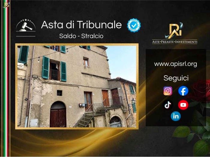 Appartamento trilocale in vendita in Via S Leonardo, Centro, Arcidosso