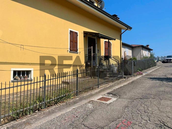 Appartamento con 5 locali in vendita in Centro, Bedonia