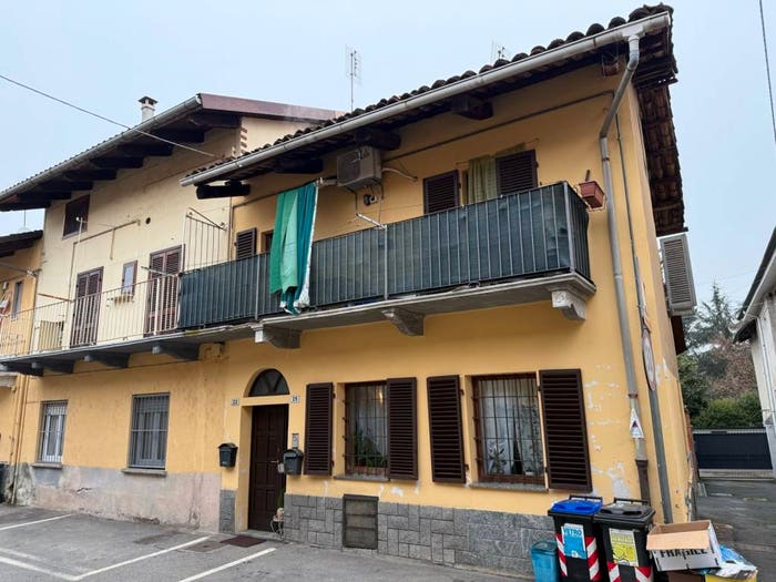 Casa trilocale in vendita in Via Regina Margherita, San Benigno Canavese