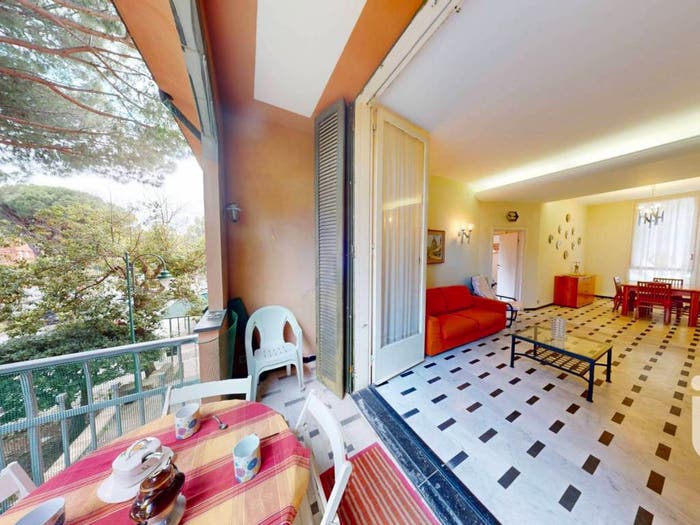 Appartamento con 6 locali in vendita in Centro, Arenzano