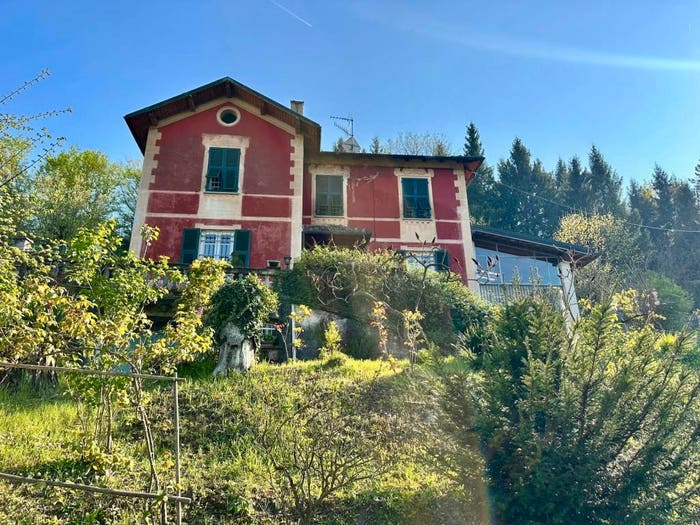 Casa con 6 locali in vendita in Strada Provinciale della Crenna, Centro, Gavi