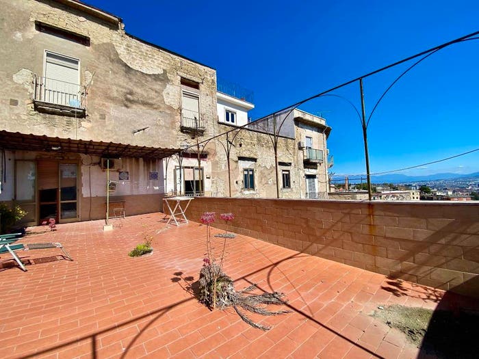 Appartamento quadrilocale in vendita in Vico Miradois, Sanità, Napoli
