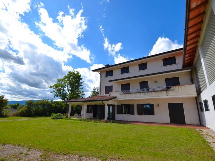 Casa con 6 locali in vendita in Strada Provinciale della Roiata, San Quirino