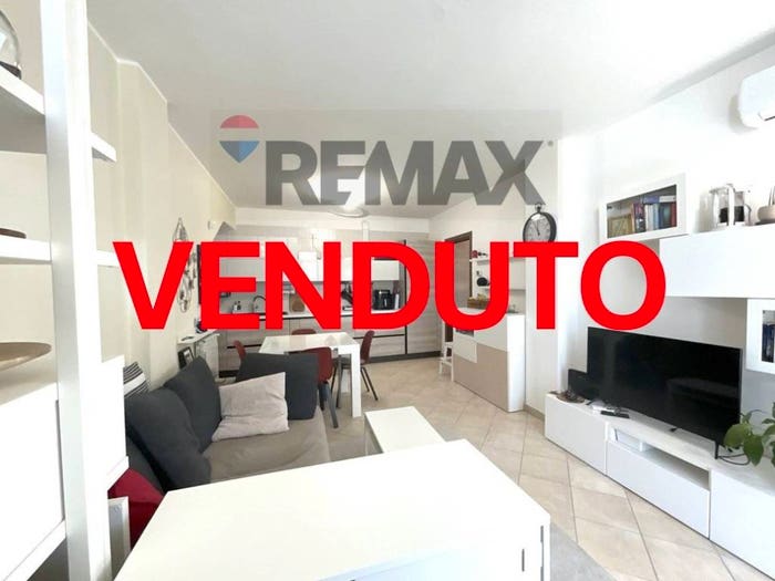 Appartamento bilocale in vendita in Via Sant'Anna, Centro, Arese