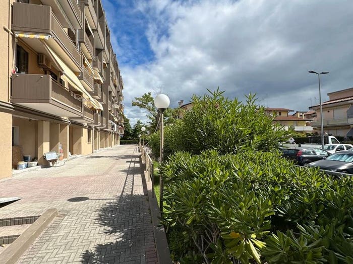 Appartamento trilocale in vendita in Via Tiglio, Sottomarina, Chioggia