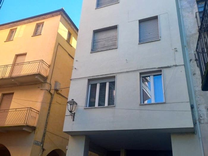 Appartamento trilocale in vendita in Via Camillo Benso di Cavour, Cortemilia