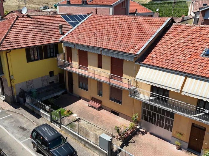 Appartamento quadrilocale in vendita in Via Luigi Cadorna, Corso Langhe Moretta Corso Cortemilia, Alba
