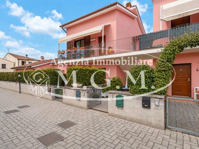 Appartamento con 5 locali in vendita in Via Melorie, Ponsacco