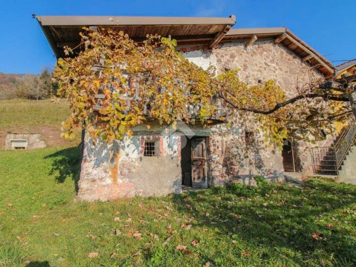 Casa trilocale in vendita in Località Dosso Savenone Sopra, Centro, Bovegno