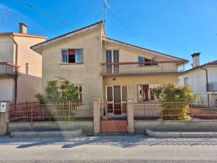 Casa con 6 locali in vendita in Via A Doria, Centro, Codroipo