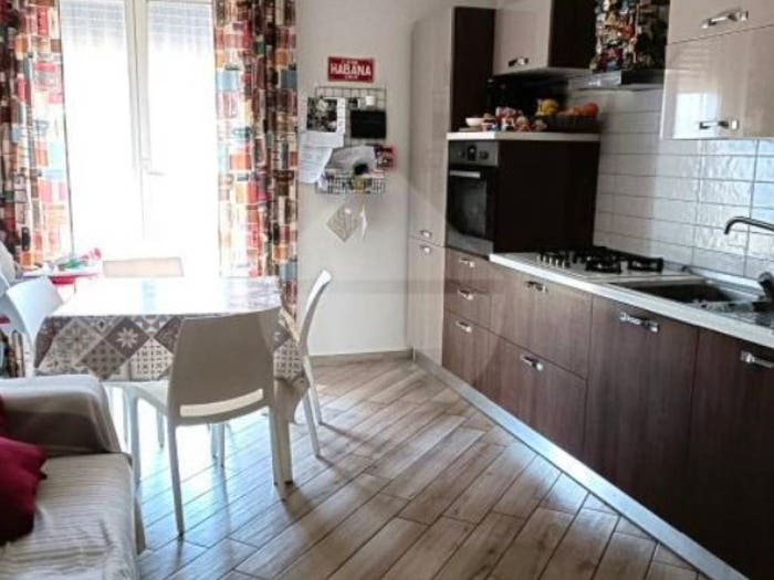 Appartamento trilocale in vendita in Via Settembre, Carbognano