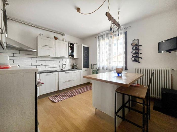 Appartamento quadrilocale in vendita in Via Giovanni Pascoli, Centro, Formigine