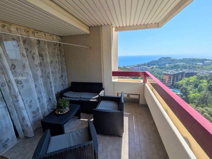 Appartamento quadrilocale in vendita in Via Emilio Salgari, Pegli, Genova