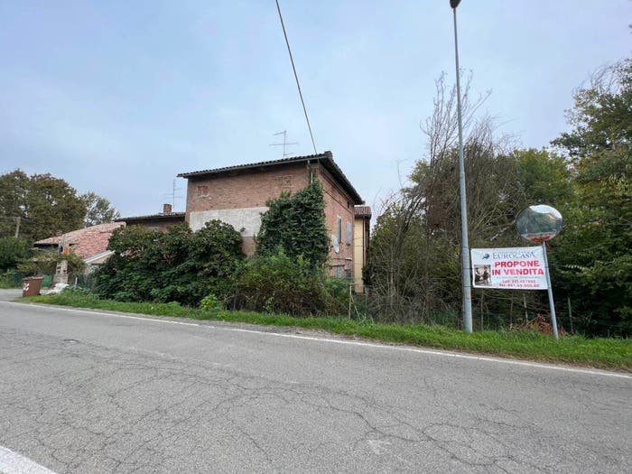 Casa con 6 locali in vendita in Crevalcore