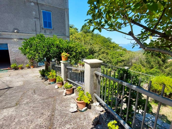 Appartamento con 6 locali in vendita in Via Santa Maria delle Grazie, Centro, Maratea
