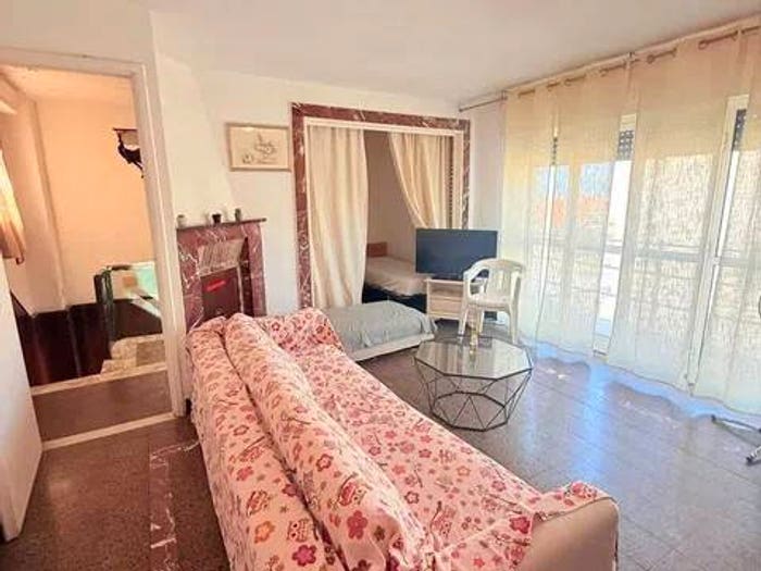 Casa con 6 locali in affitto in Lungomare, Viareggio